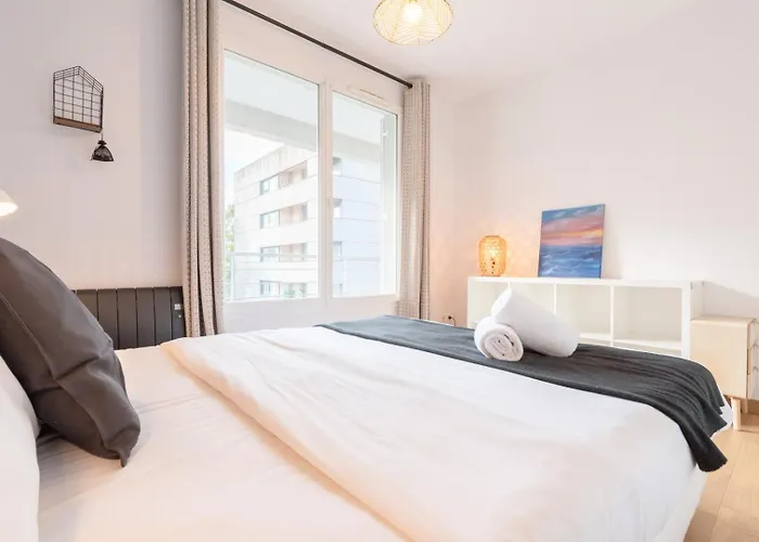 Appartement Beautiful Equipped Near Train Parking