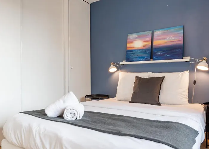 Beautiful Equipped Near Train Parking Lille